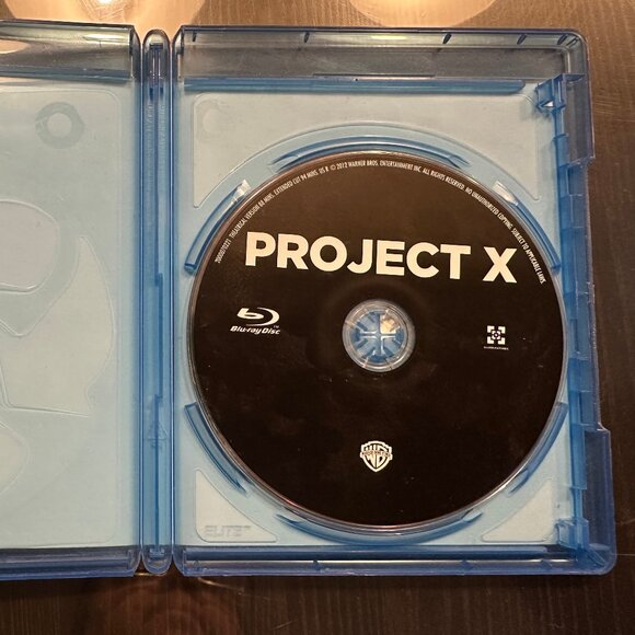 Project X (2012) Blu-ray Movie – Extended Cut + Theatrical Cut | Bilingual - Picture 3 of 3